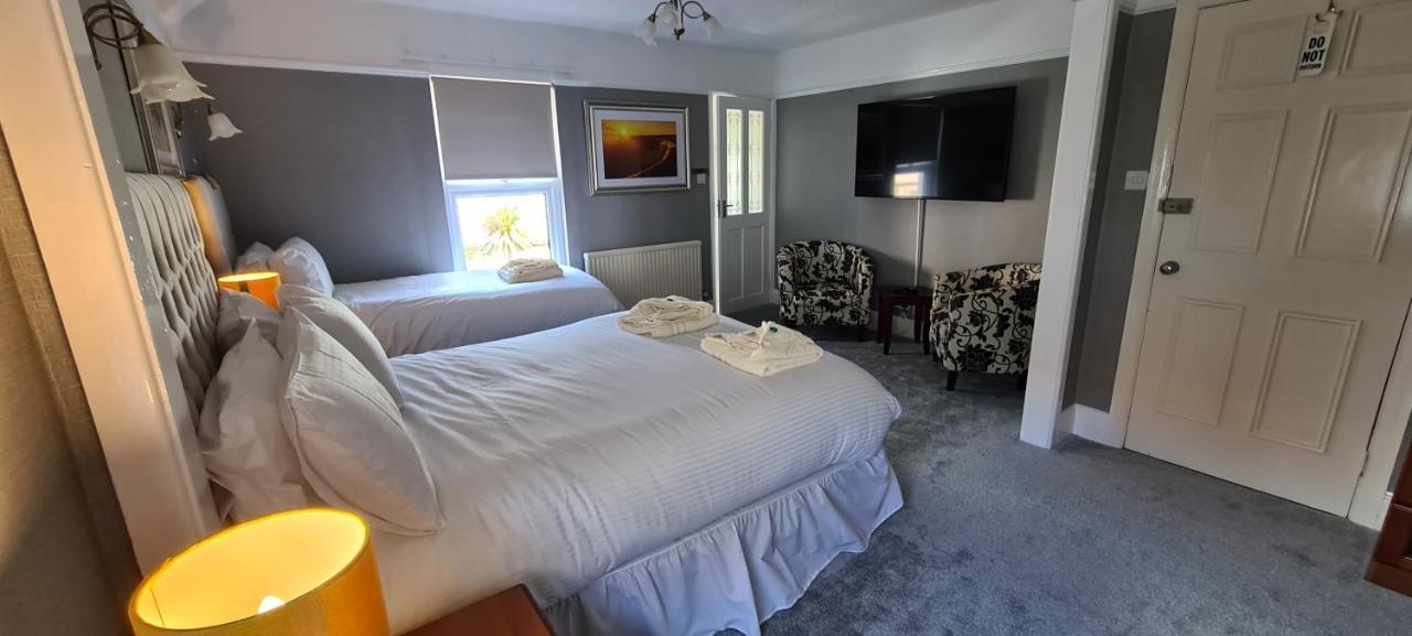 Sunnycroft Private Hotel Llandudno Extérieur photo