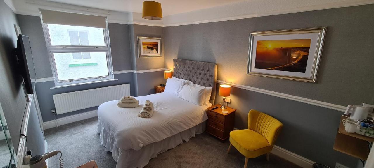 Sunnycroft Private Hotel Llandudno Extérieur photo